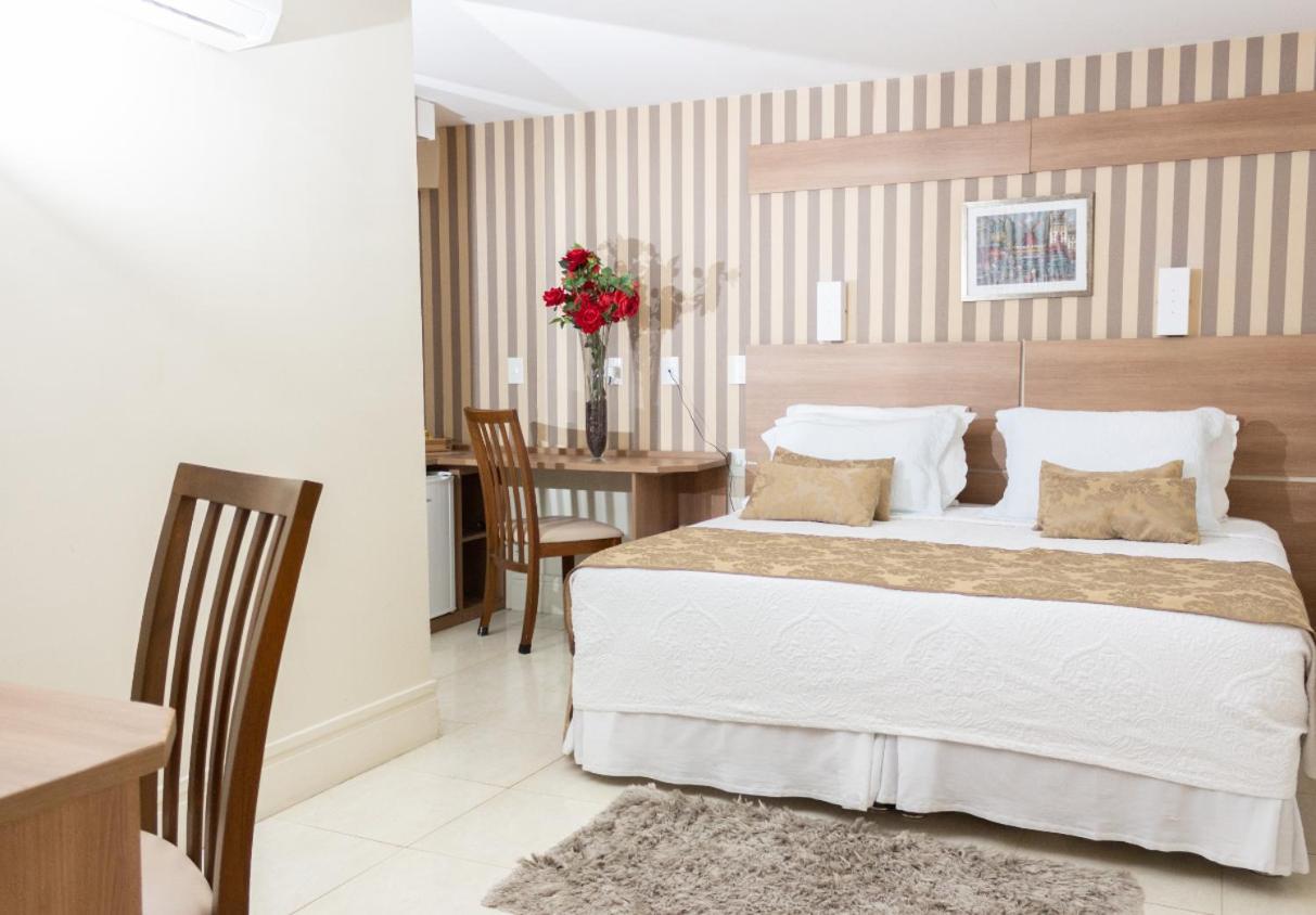 Hotel Cravo E Canela Кампус-дус-Гойтаказіс Екстер'єр фото